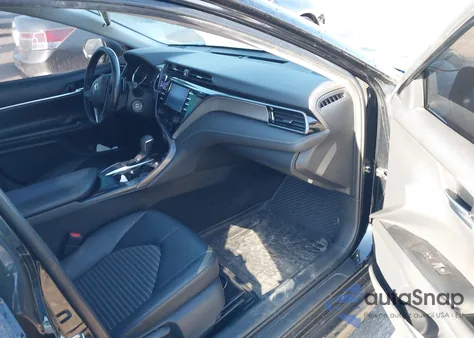 2019 Toyota Camry Se z USA, uszkodzony, nr VIN 4T1B11HK4KU727375